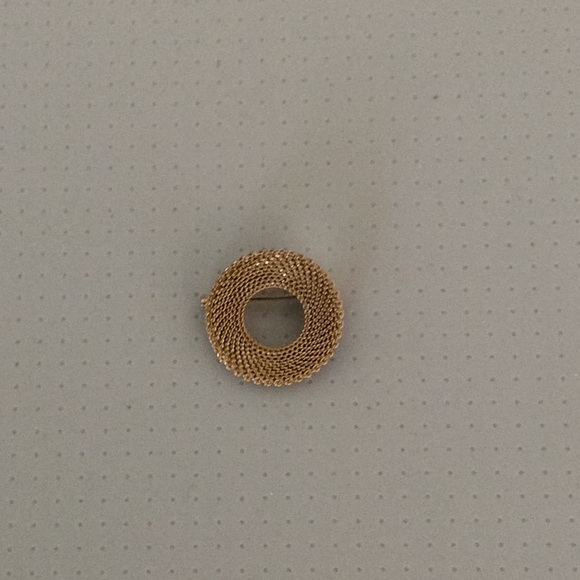 Coro gold brooch - Picture 2 of 6